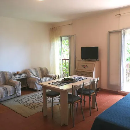 Casa Romeo * تاورمينا